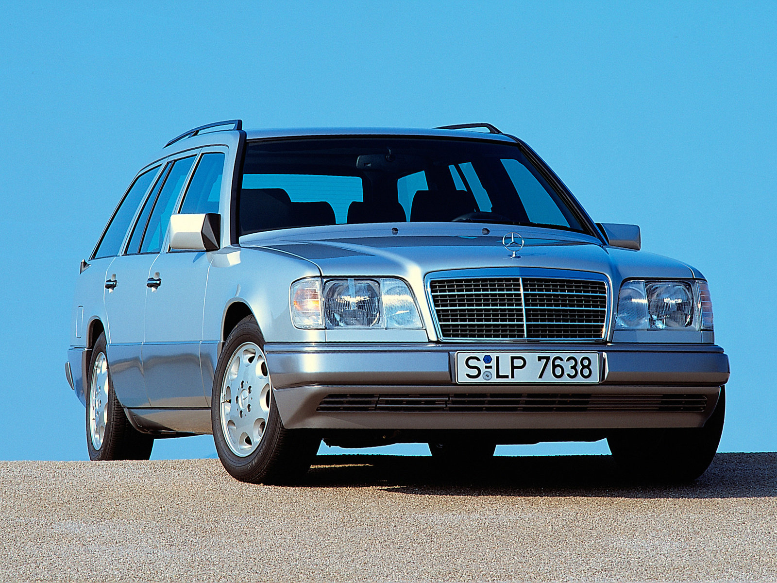 Подбор аккумулятора E-CLASS Kombi S124 в магазине 8 926 257-4321