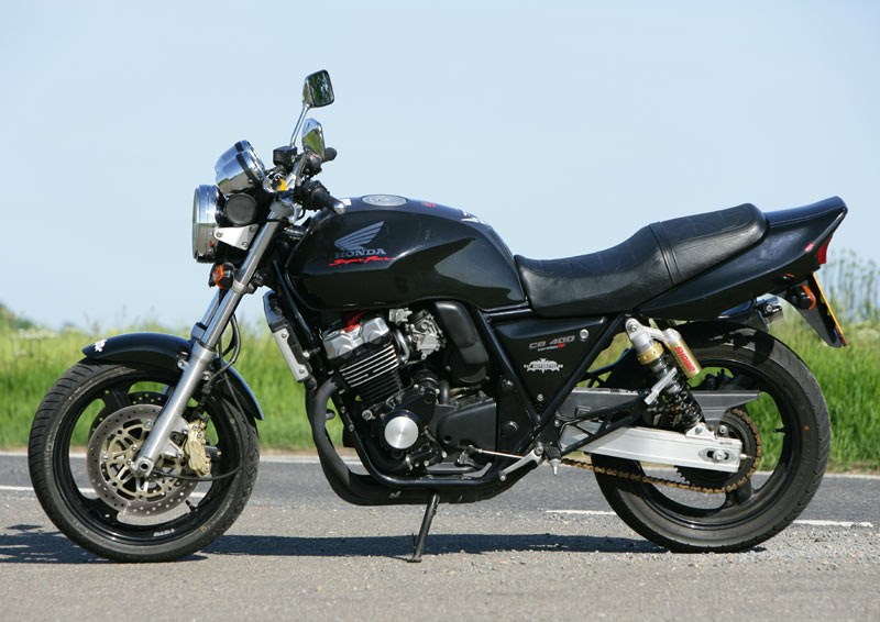 Подбор аккумулятора CB 400 в магазине 8 926 257-4321