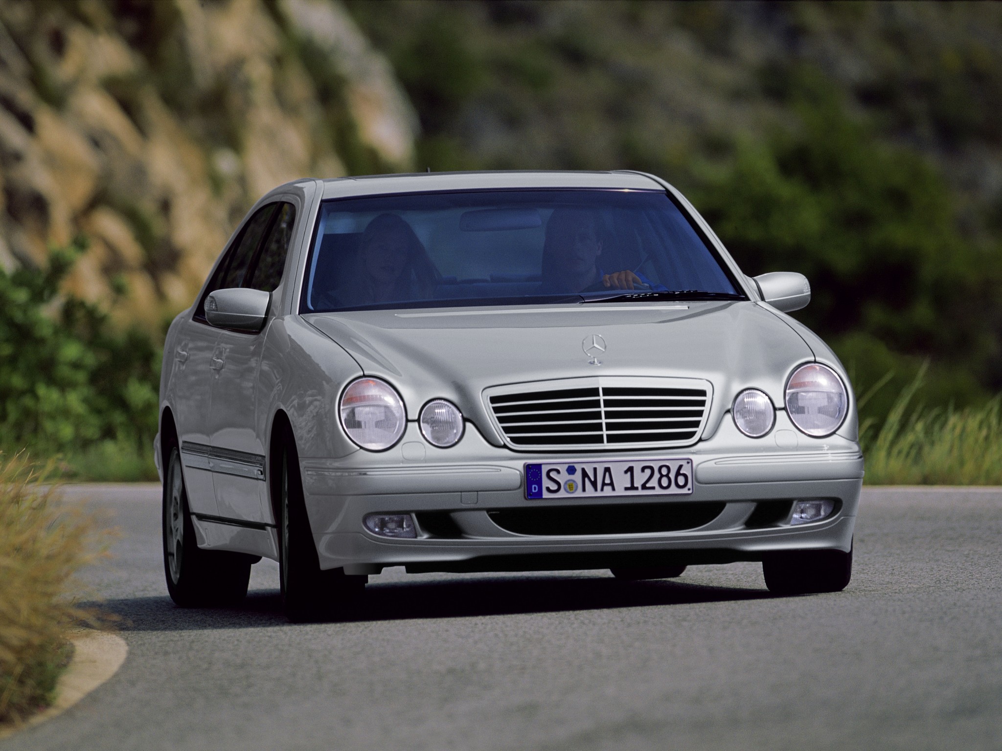 Подбор аккумулятора E-CLASS W210 в магазине 8 926 257-4321