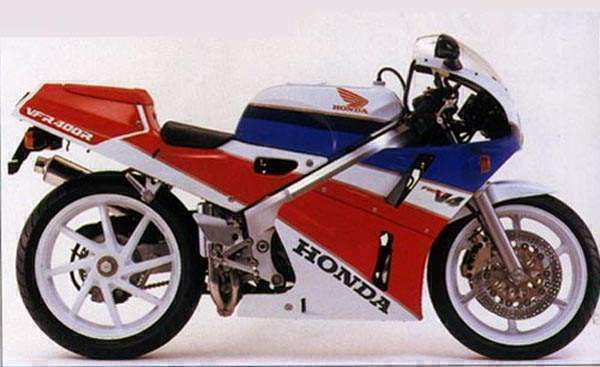 Подбор аккумулятора VFR 400 в магазине 8 926 257-4321